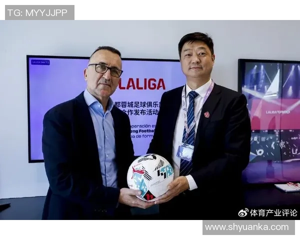 成都足球队个人能力提升引发热议助力球队崛起与发展